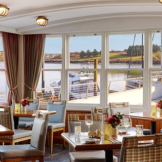 Wharf Tavern interior